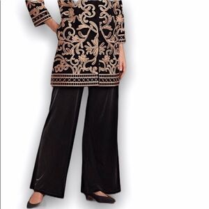 Travel Smith SZ M Velvet Wide Leg Pants